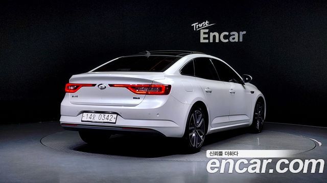 Renault Korea SM6 2016 thumb 3
