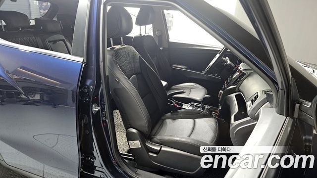 SsangYong Tivoli 2018 thumb 11