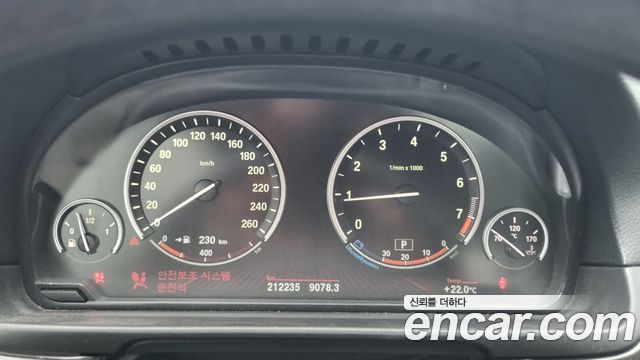 BMW 5 серии 2012 thumb 6