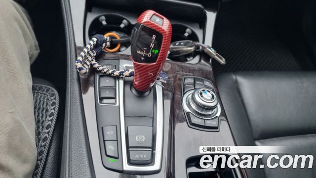 BMW 5 серии 2012 thumb 8