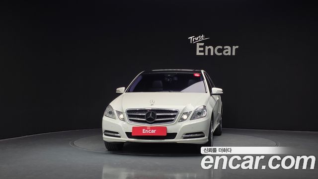 Mercedes-Benz E-Class 2012 thumb 4