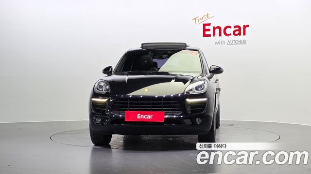 Porsche Macan 2014 thumb 3