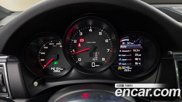 Porsche Macan 2014 thumb 8