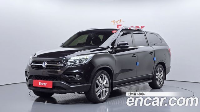 SsangYong Rexton 2019 thumb 2