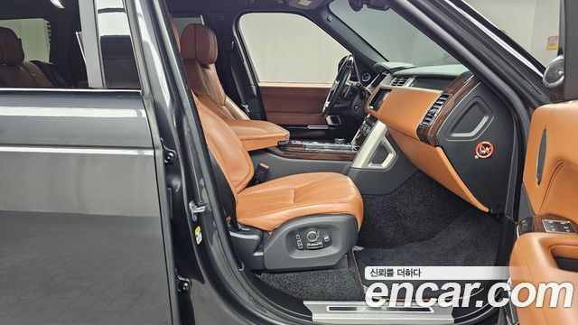 Land Rover Range Rover 2017 thumb 12