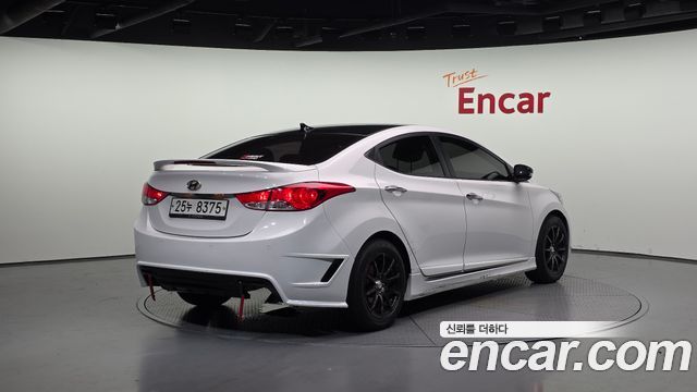 Hyundai Avante 2011 thumb 3