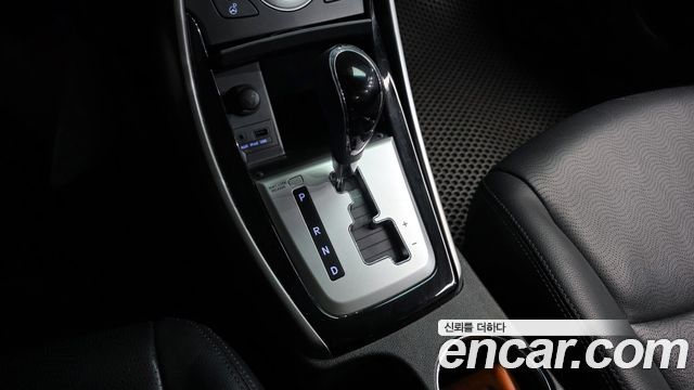 Hyundai Avante 2011 thumb 10