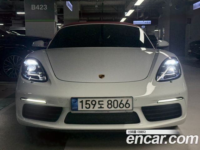 Porsche Cayman 2016 thumb 3