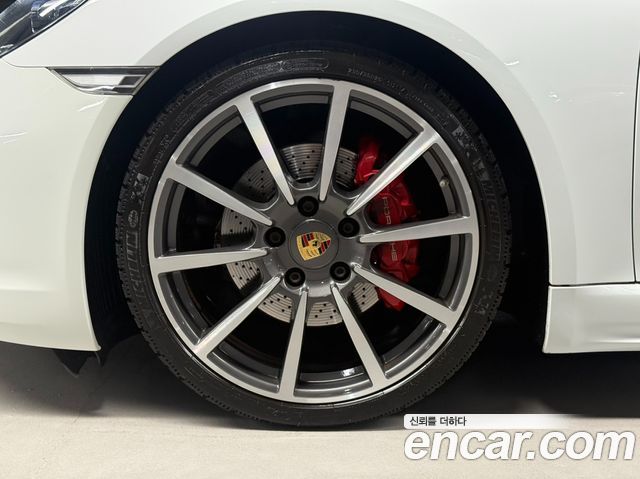 Porsche Cayman 2016 thumb 5