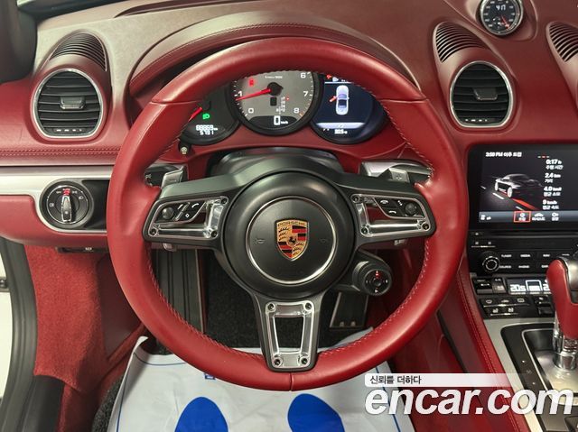 Porsche Cayman 2016 thumb 10