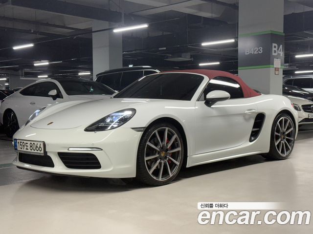 Porsche Cayman 2016 thumb 12