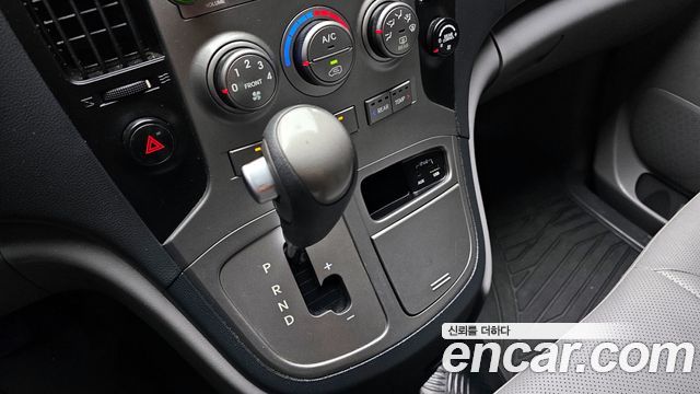 Hyundai Starex 2014 thumb 9