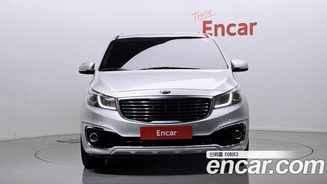 Kia Carnival 2015 thumb 4