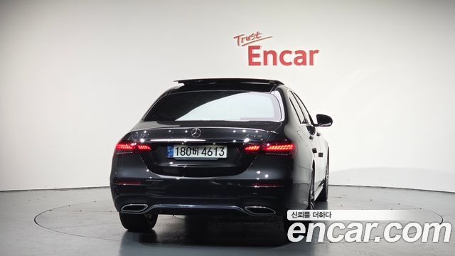 Mercedes-Benz E-Class 2020 thumb 5