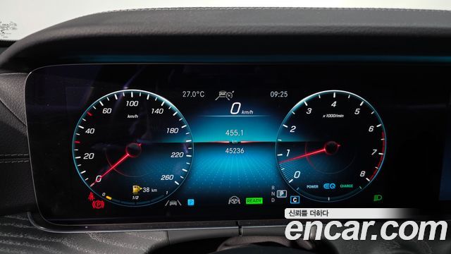 Mercedes-Benz E-Class 2020 thumb 9
