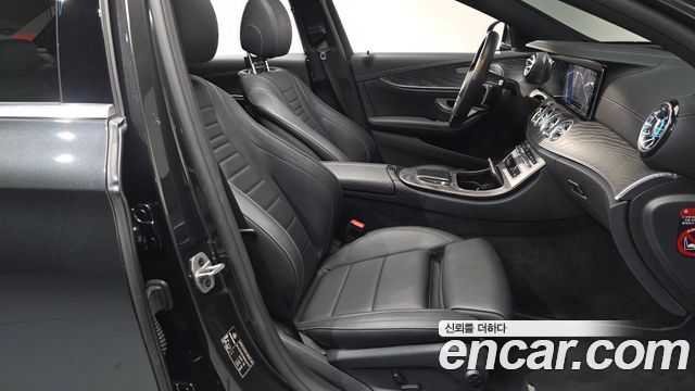 Mercedes-Benz E-Class 2020 thumb 11