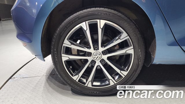 Volkswagen Golf 2014 thumb 6