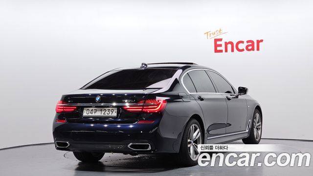 BMW 7 серии 2017 thumb 3