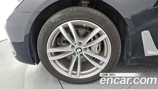BMW 7 серии 2017 thumb 6