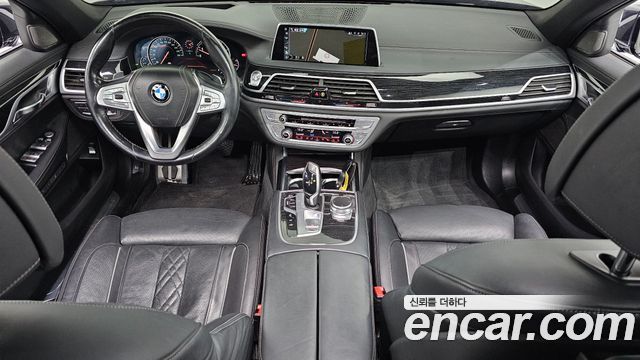 BMW 7 серии 2017 thumb 8