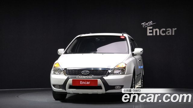 Kia Carnival 2012 thumb 4