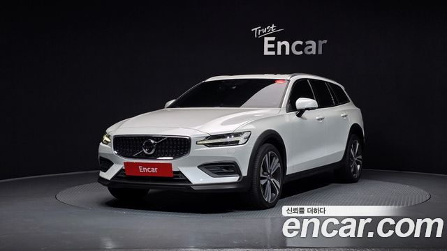Volvo V60 2020 thumb 2
