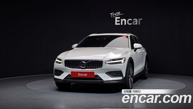 Volvo V60 2020 thumb 4
