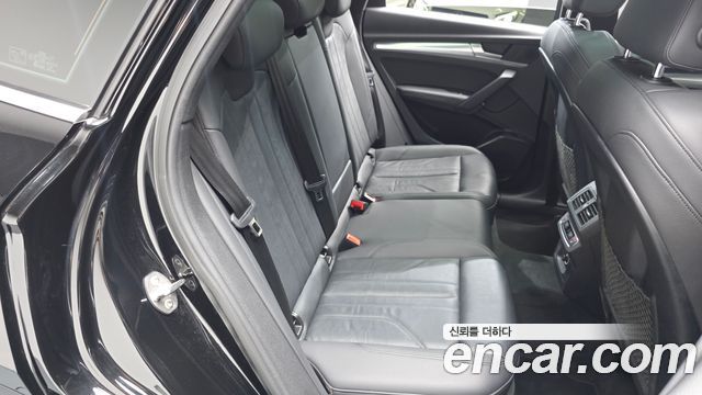Audi Q5 2020 thumb 12