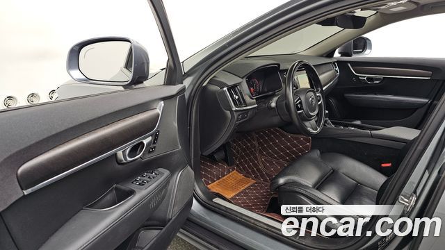 Volvo V90 2017 thumb 10