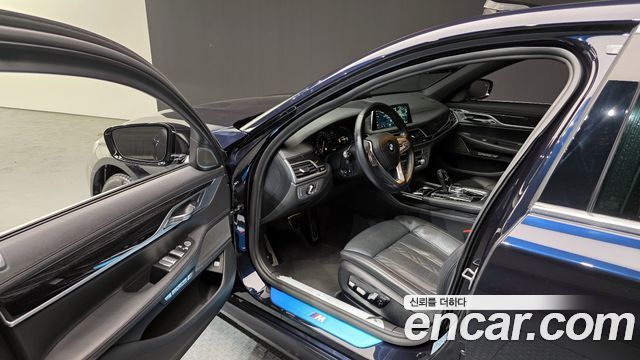 BMW 7 серии 2017 thumb 10