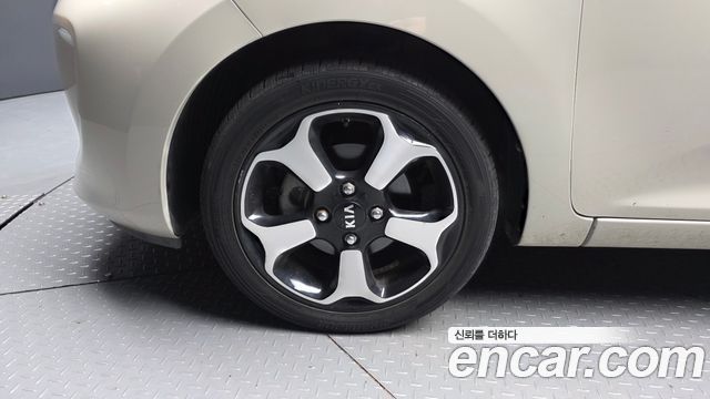 Kia Morning 2015 thumb 6