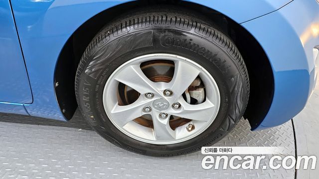 Hyundai Avante 2015 thumb 6