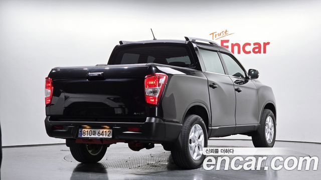 SsangYong Rexton 2022 thumb 3