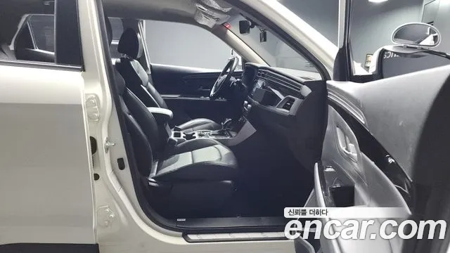 KGM Korando 2023 thumb 12