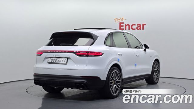 Porsche Cayenne 2020 thumb 3