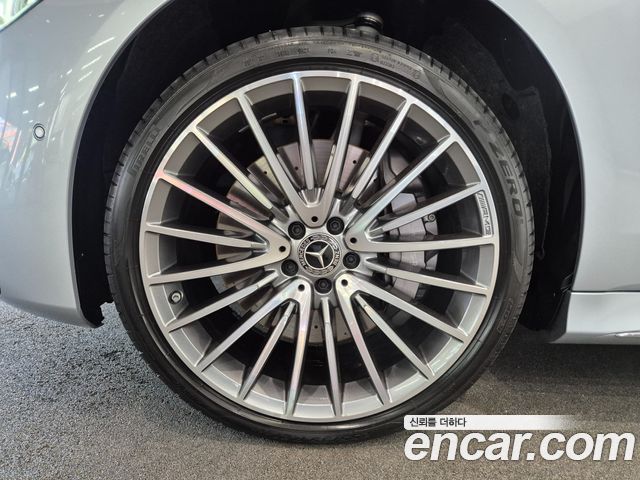 Mercedes-Benz S-Class 2025 thumb 5