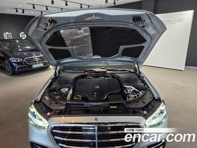 Mercedes-Benz S-Class 2025 thumb 6