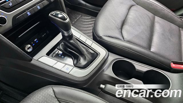 Hyundai Avante 2016 thumb 9