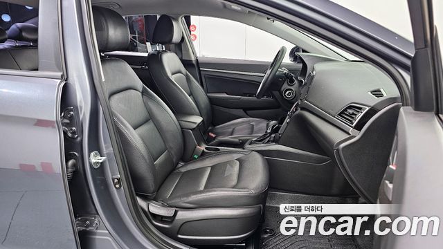 Hyundai Avante 2016 thumb 10