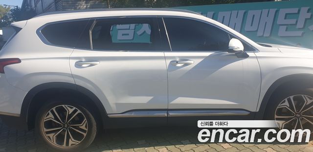 Hyundai Santa Fe 2019 thumb 4