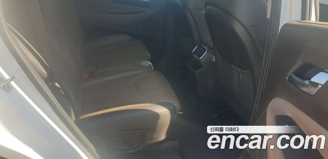 Hyundai Santa Fe 2019 thumb 8
