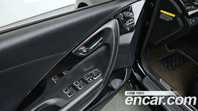 Hyundai Grandeur 2014 thumb 12