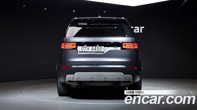 Land Rover Discovery 2017 thumb 4