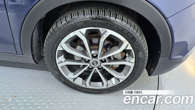 SsangYong Tivoli 2016 thumb 6