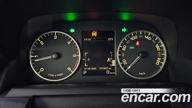 Land Rover Discovery 2015 thumb 9