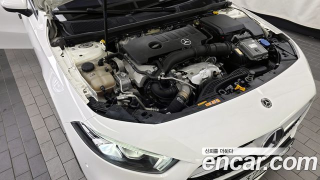 Mercedes-Benz A-Class 2020 thumb 7