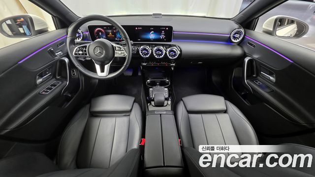 Mercedes-Benz A-Class 2020 thumb 8