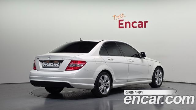 Mercedes-Benz C-Class 2008 thumb 3
