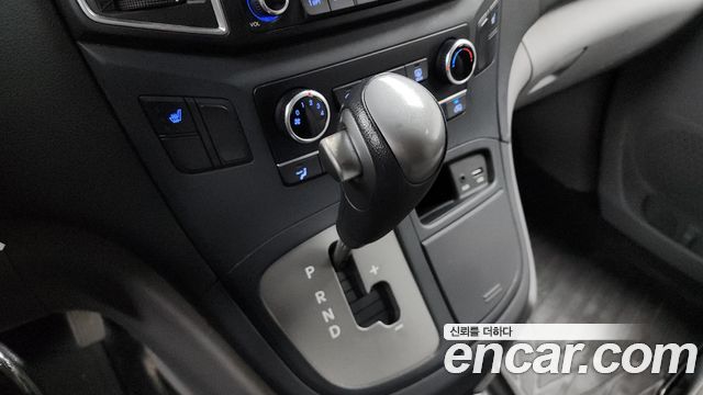Hyundai Starex 2016 thumb 9