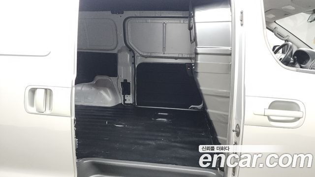 Hyundai Starex 2016 thumb 12